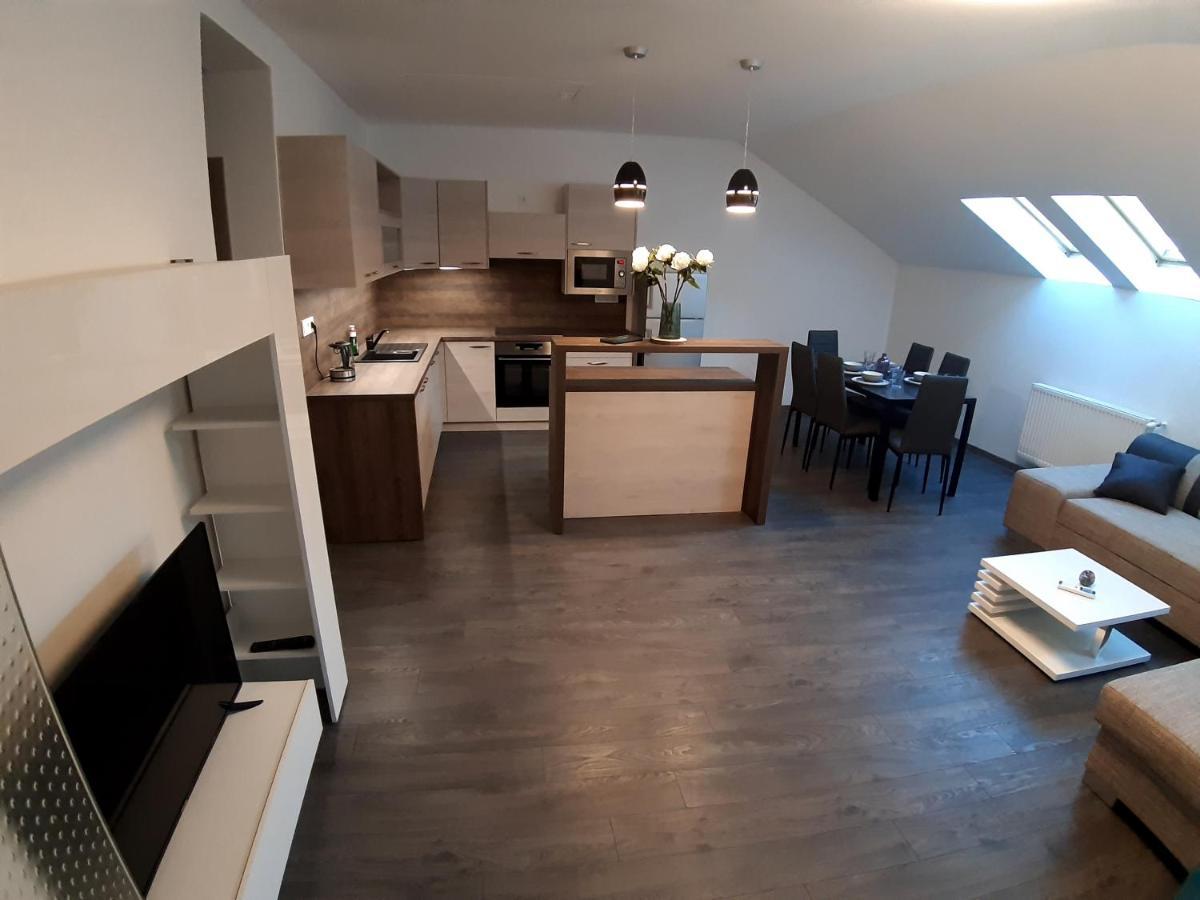 Hrnciarska Apartments 科希策 外观 照片