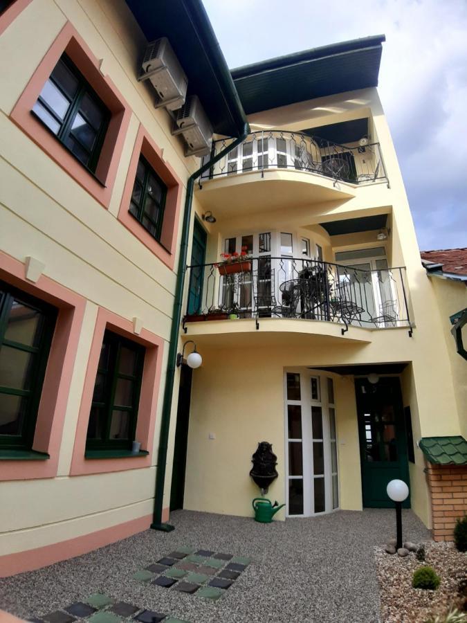 Hrnciarska Apartments 科希策 外观 照片