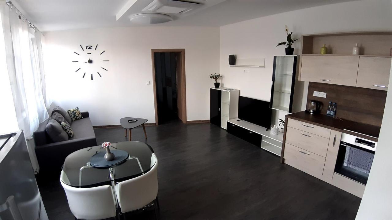 Hrnciarska Apartments 科希策 外观 照片